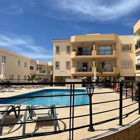 Poolside Escape - Daire *