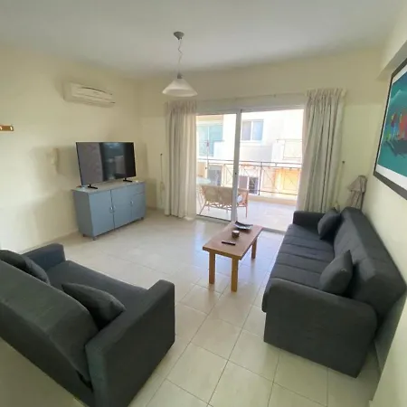 Appartement Poolside Escape - *