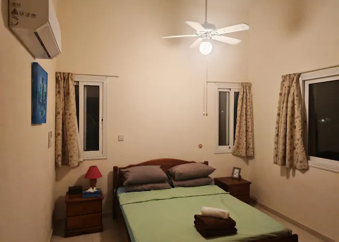 Apartament Poolside Escape - *